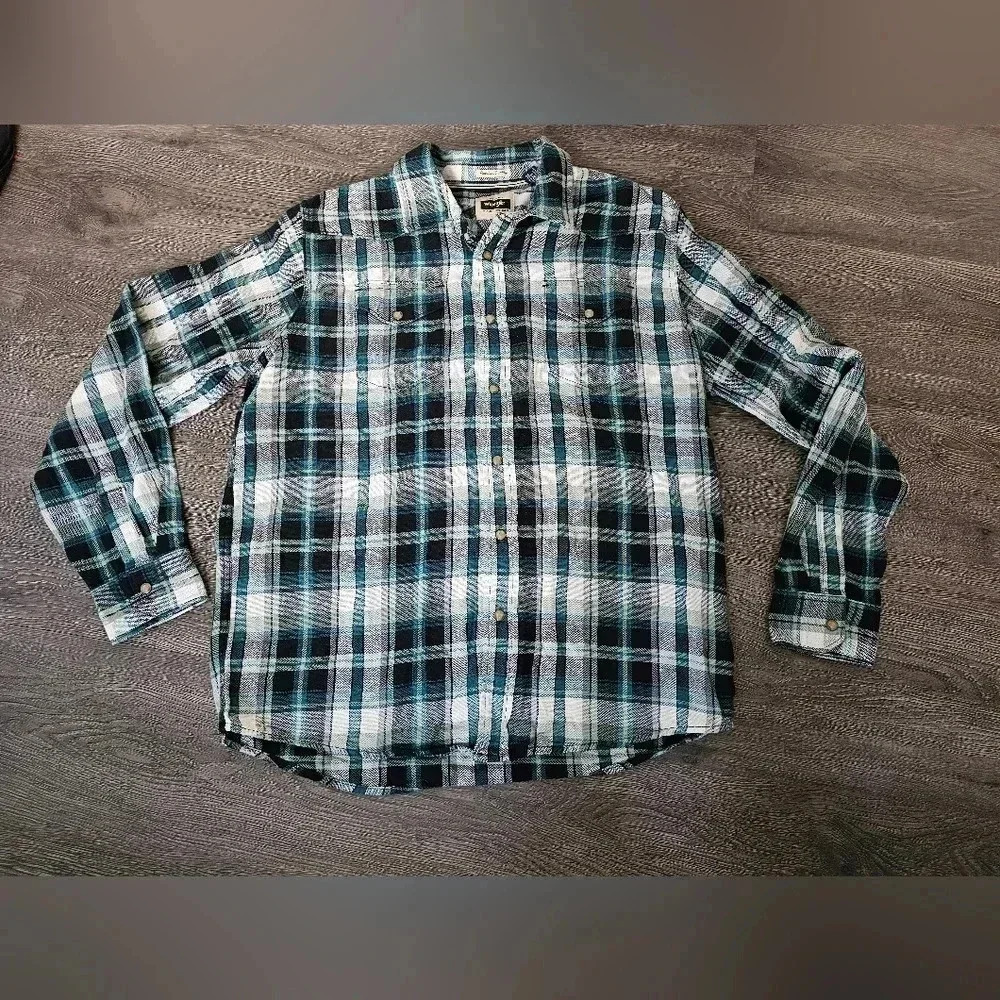 Wrangler Premium Quality Pearl Snap Shirt